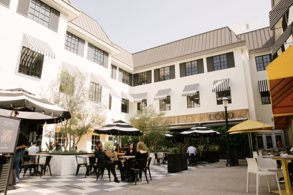 The Pasadena Commons on South Lake Avenue