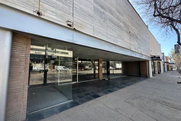 396 S. Lake Avenue Pasadena